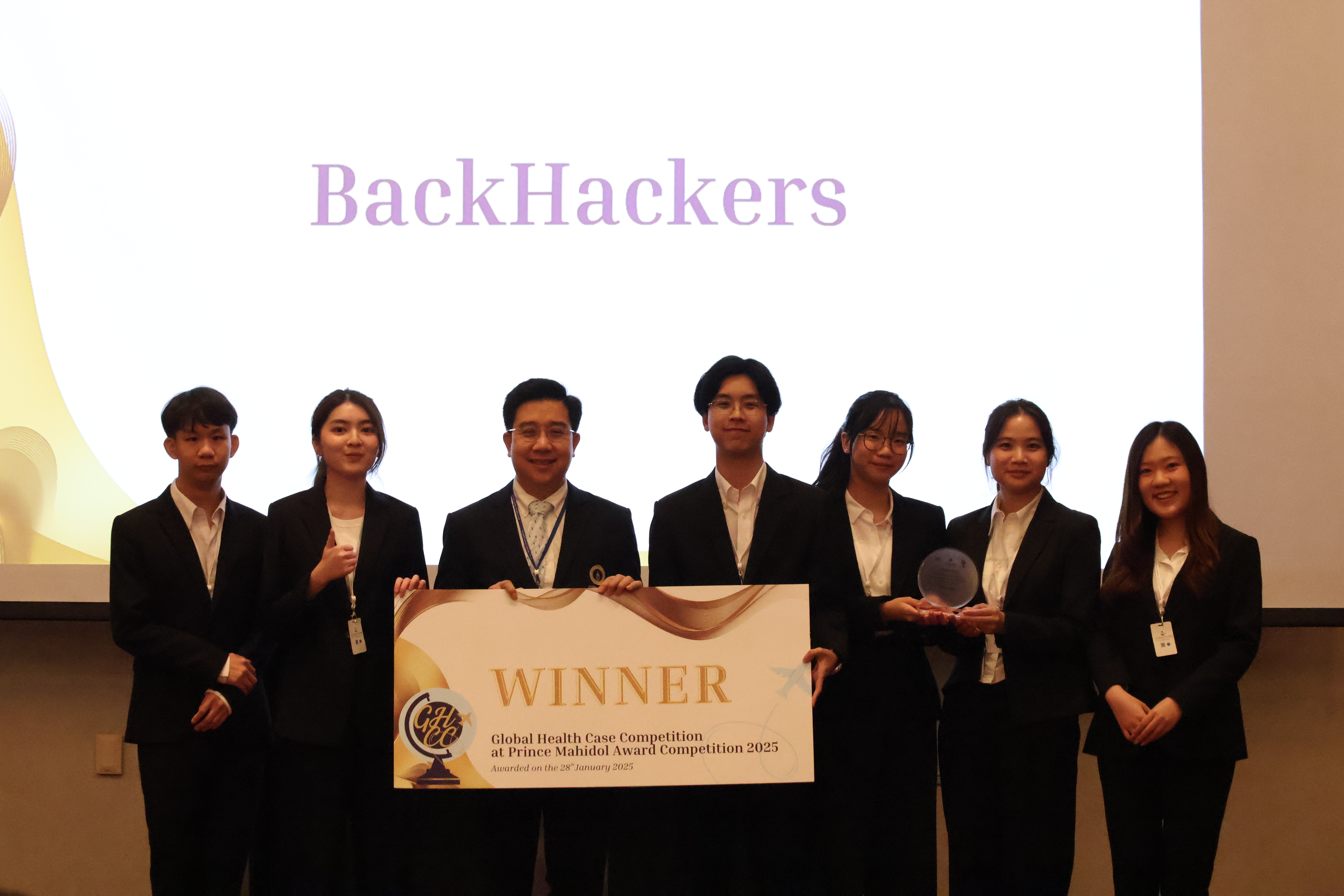 Delegates collaborating during GHCC